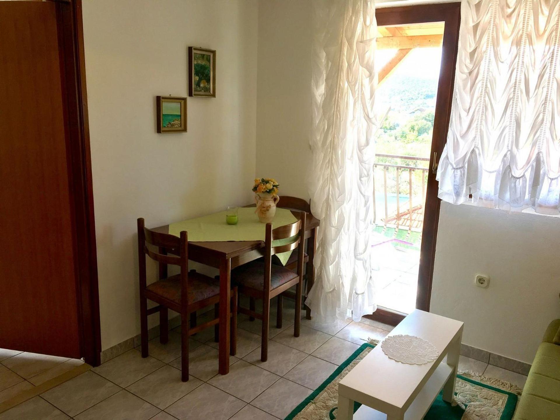 Apartment Ivo Vinisce Luaran gambar